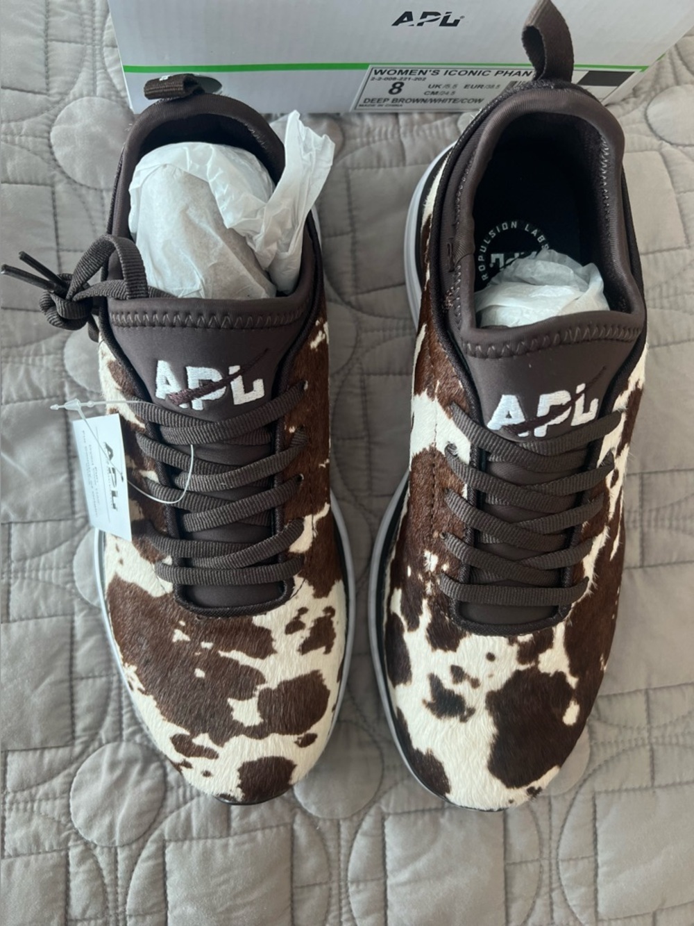 APL Women's Iconic Phantom Shoe Box - Deep Brown/White Size 8